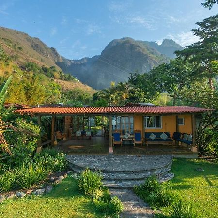 Lake Front Retreat At Los Elementos Santa Cruz La Laguna Exterior photo